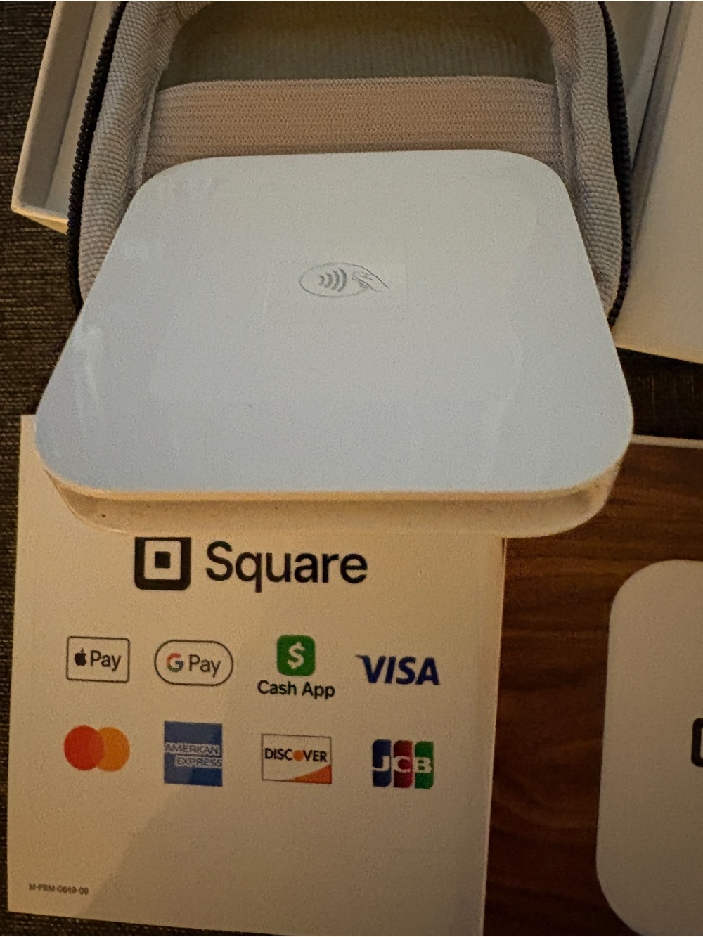 Square Contactless plus Card Reader - Picture 3 of 3